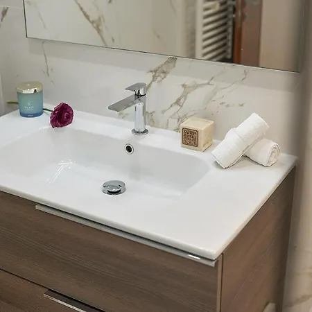 Apartment Sunlight - Palme D Or - 2 Bedrooms, Modern Apartment, Hyper Cannes
